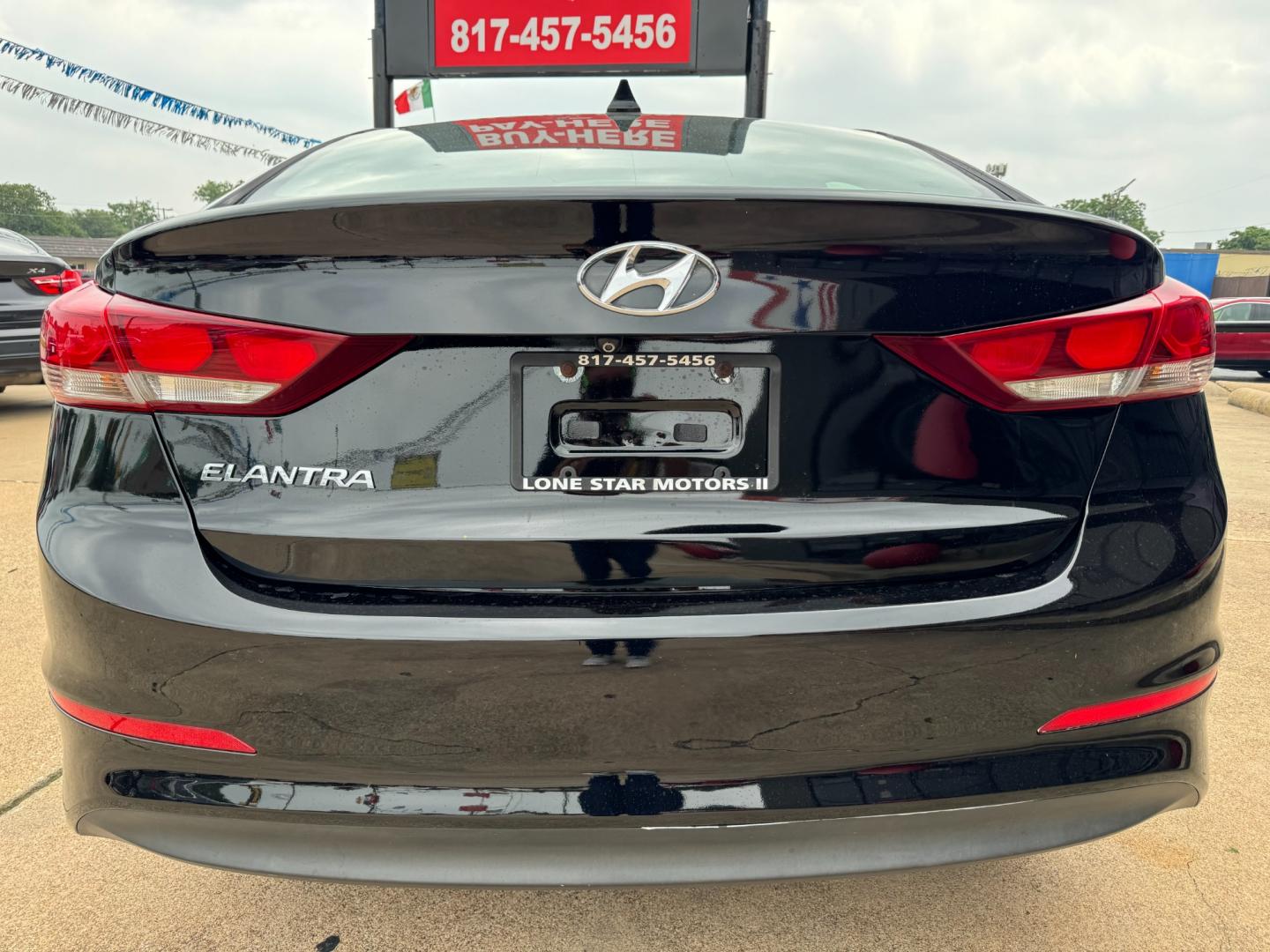 2017 BLACK HYUNDAI ELANTRA LIMITED; SE (5NPD84LF1HH) , located at 5900 E. Lancaster Ave., Fort Worth, TX, 76112, (817) 457-5456, 0.000000, 0.000000 - Photo#4